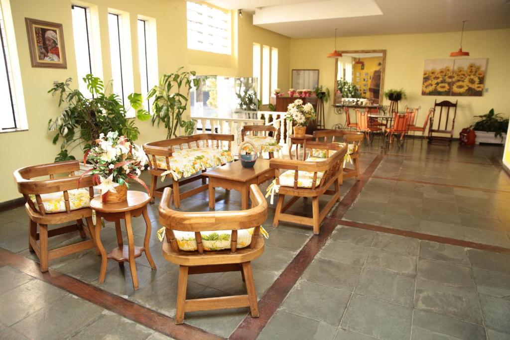 Hotel Platino เซาโลว์เรงโซ ภายนอก รูปภาพ